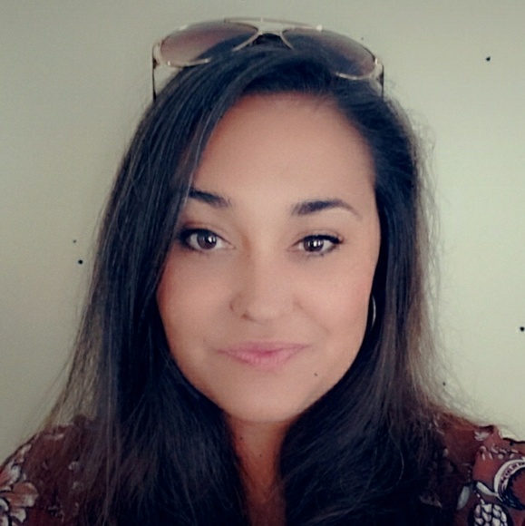 Meet your Posher, Erin - Picture 1 of 1